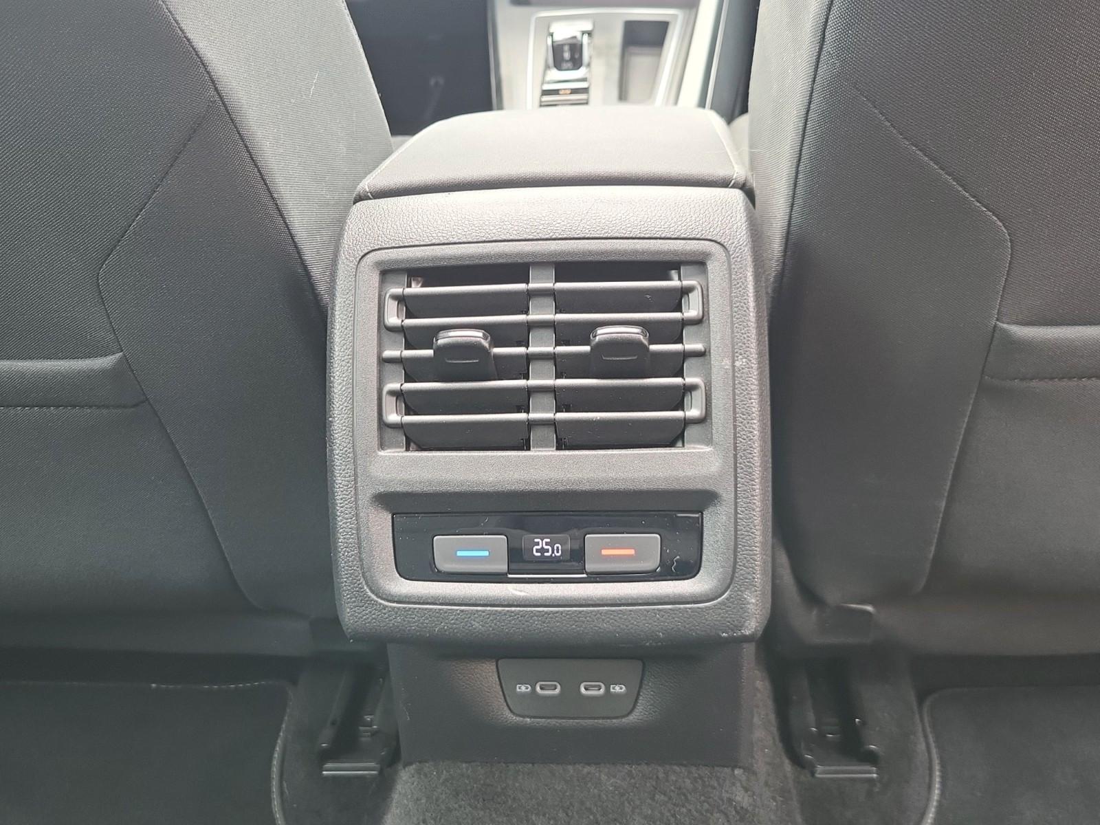 Volkswagen Golf VIII Variant Life Voll-LED/Navi/Head-Up/DAB, миниатюра 21
