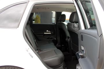 Fahrzeugabbildung Mercedes-Benz B 180 G-Tronic Temp LED NAVI Sound PDC Kamera