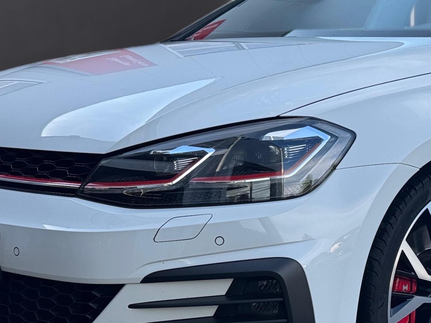 Volkswagen Golf VII GTI Performance 2.0 TSI DSG AHK Navi DC