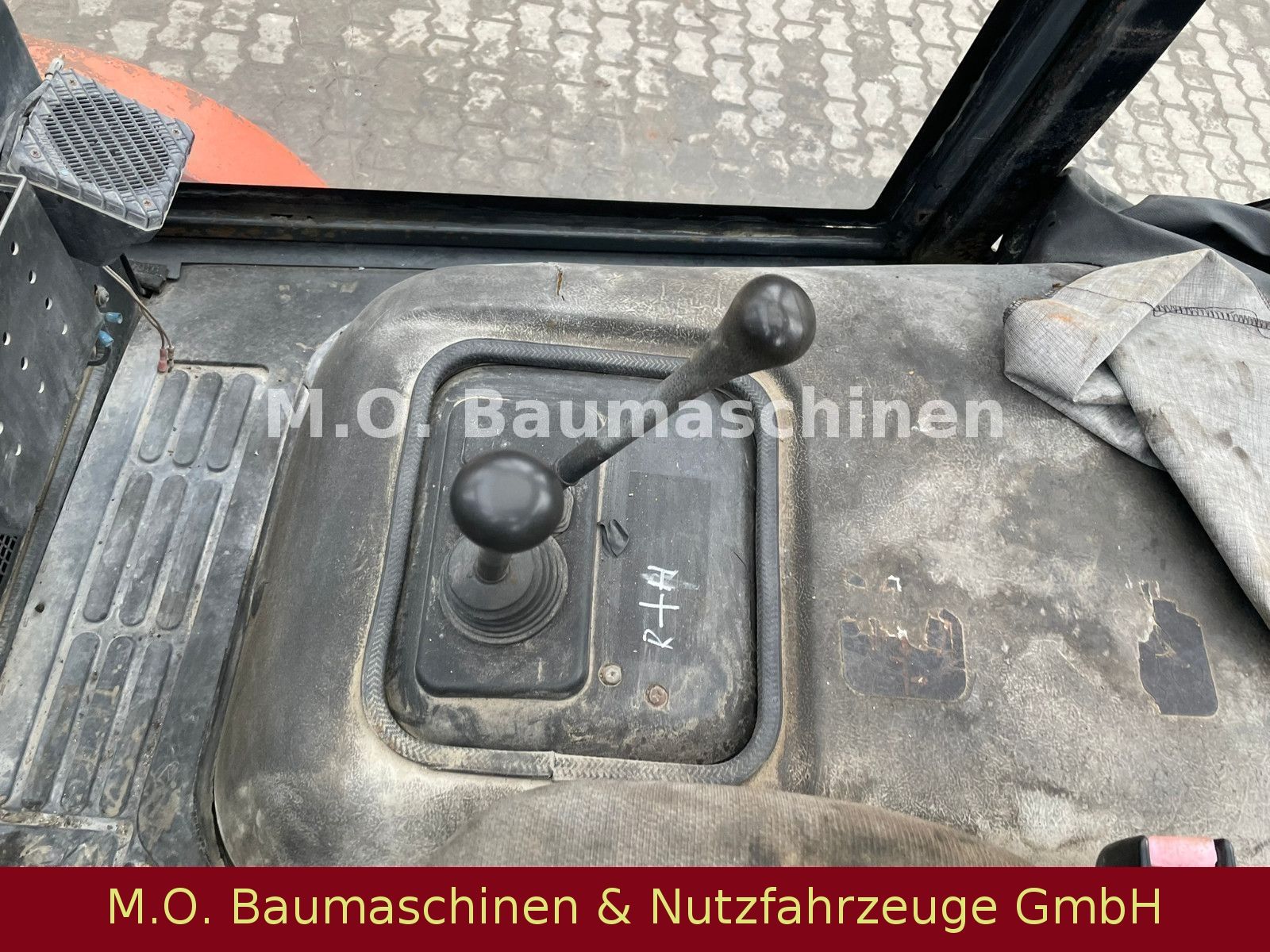 Fahrzeugabbildung Linde H 70 D   / Duplex / 7T /