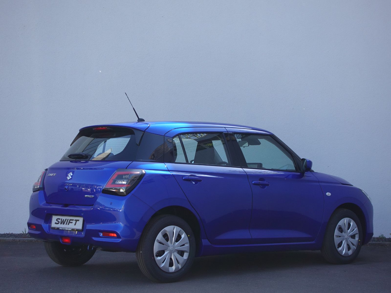 Fahrzeugabbildung Suzuki Swift Hybrid 1.2 Club  Navi, LED, PDC, Kamera