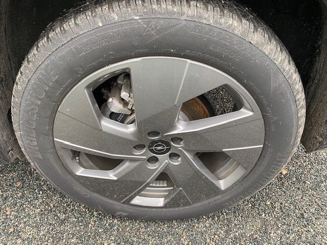 Fahrzeugabbildung Opel Grandland GS MHeV AT Navigation+Sitzheizung+Rück