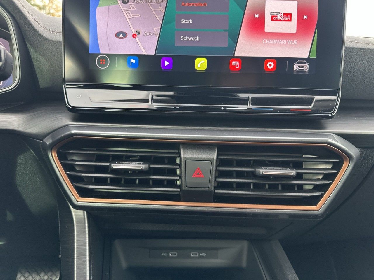 Fahrzeugabbildung CUPRA Formentor 1.4 e-Hybrid 204 PS DSG