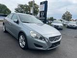Volvo S60 T5 Summum/Leder/Xenon/Klima/Navi/Cruise/Pdc/ - Volvo S60 Summum mit Benzin-Antrieb