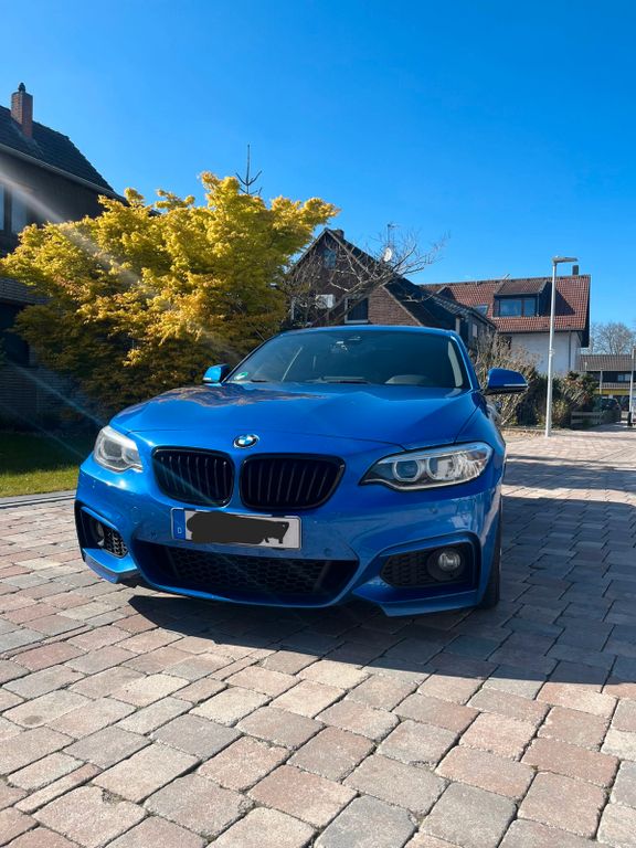 Image of BMW 230