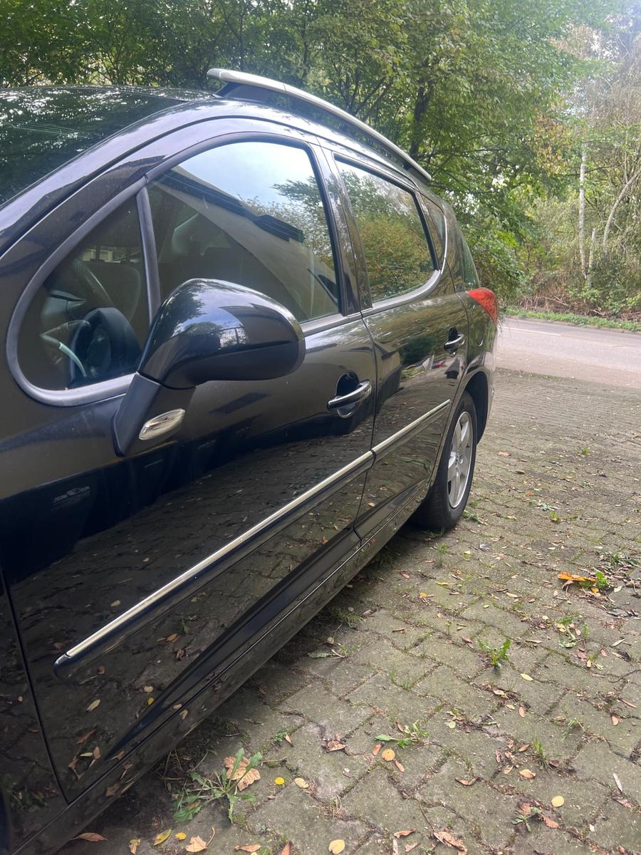 Peugeot 207 2011 — photo 5