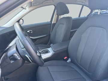 BMW 318 - 12