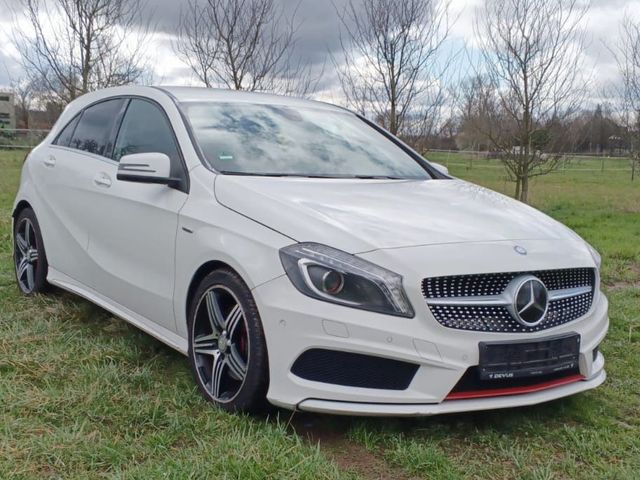 Mercedes-Benz A 250 A -Klasse A 250 Sport*AMG Line*