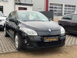 Renault Megane III Lim. 5-trg. Je t'aime - gebrauchte Renault Megane aus dem Jahr 2011