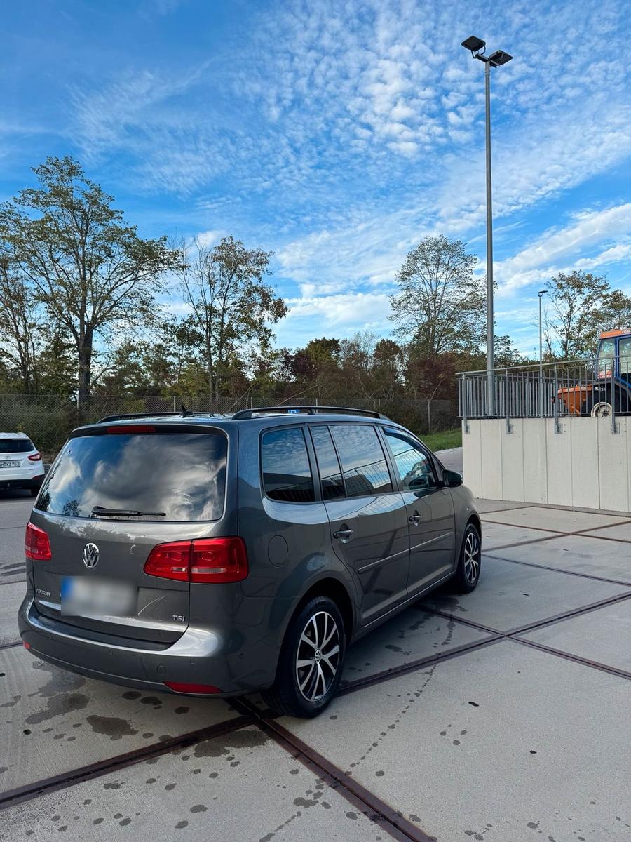 Volkswagen Touran 2010 — photo 5