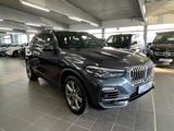 BMW X5 xDrive 45e AHK+HaKa+ACC+HuD+4Z+Pano+Park+LED - BMW X5 in Hamm