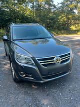 Volkswagen Das Auto VW Tiguan - Volkswagen Tiguan mit Benzin-Antrieb: Limousine