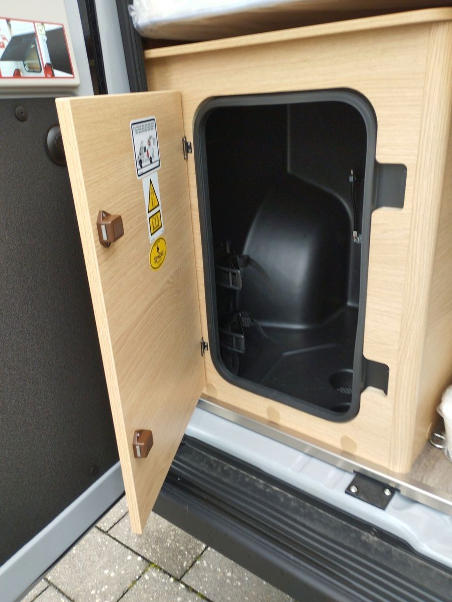 Fahrzeugabbildung Sunlight Adventure Cliff 600 Automatik, Dörr Edition, LTE