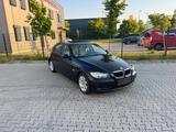 BMW 320 3 Limousine 320 i - gebrauchte BMW 320 aus dem Jahr 2005
