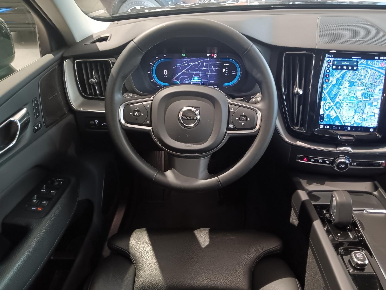 Fahrzeugabbildung Volvo XC60 T6 AWD Recharge Inscription