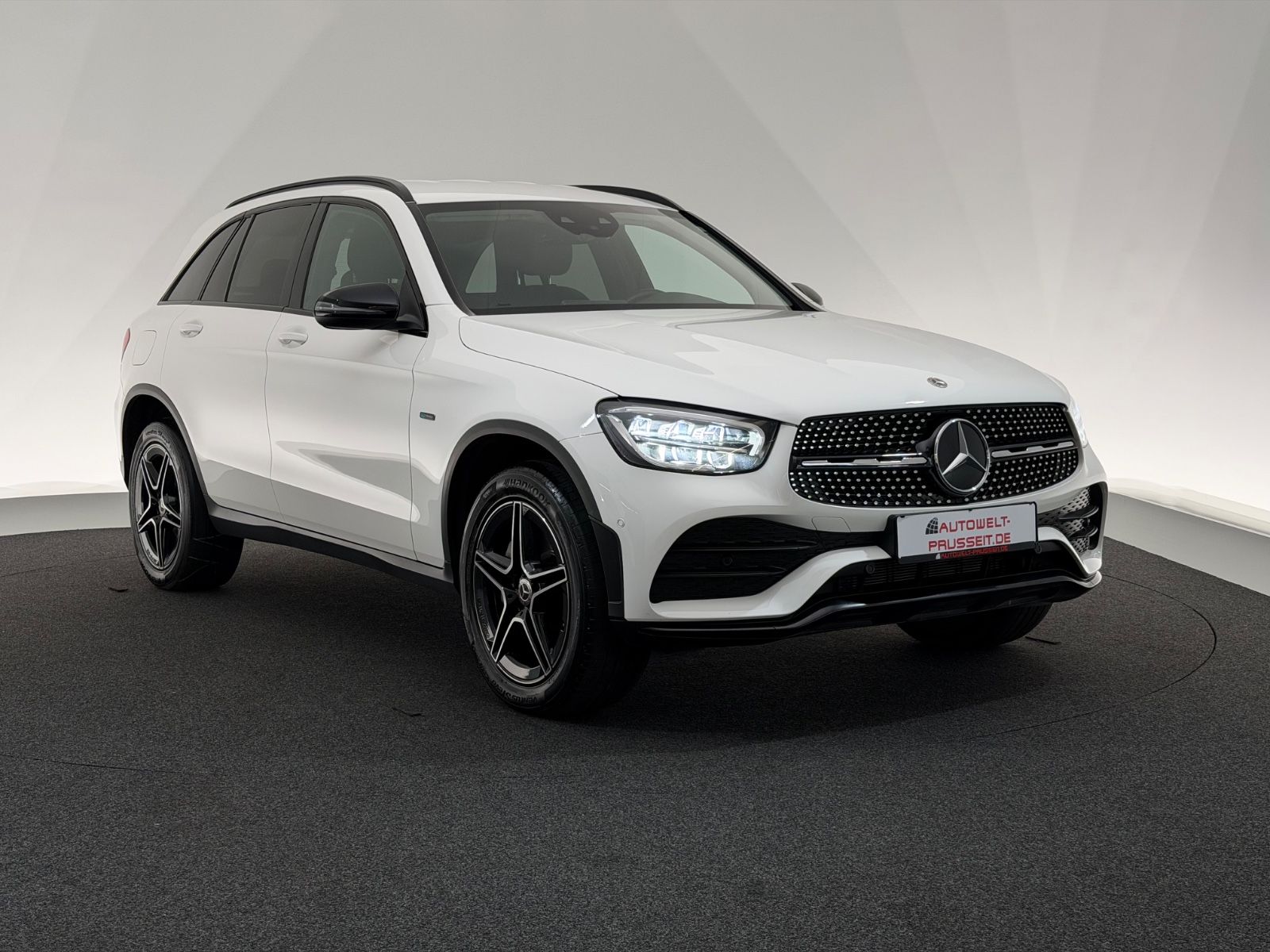 Gebrauchtwagen Mercedes-Benz GLC GLC 300de 4Ma.*AMG LINE*NIGHT-LED-AHK-ACC-MBUX in Horb am Neckar