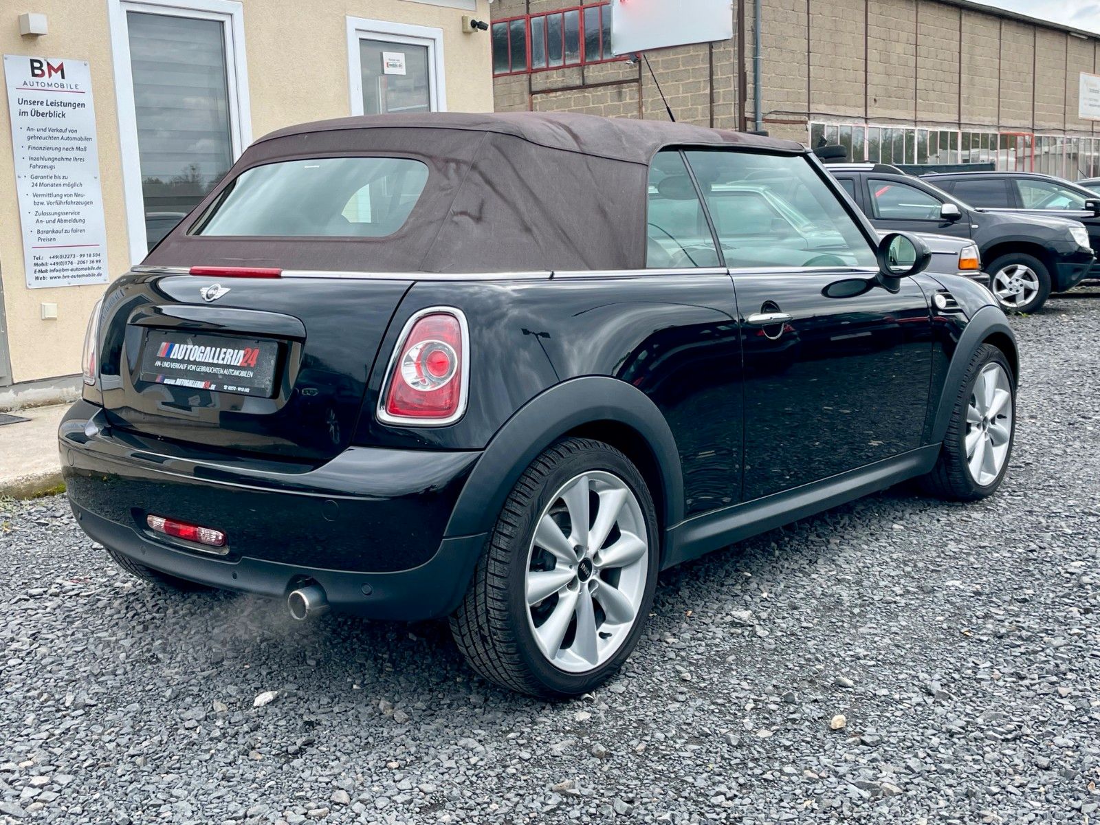 Fahrzeugabbildung MINI Cooper Cabrio Navi Leder Xenon SPORTSITZE Alarm