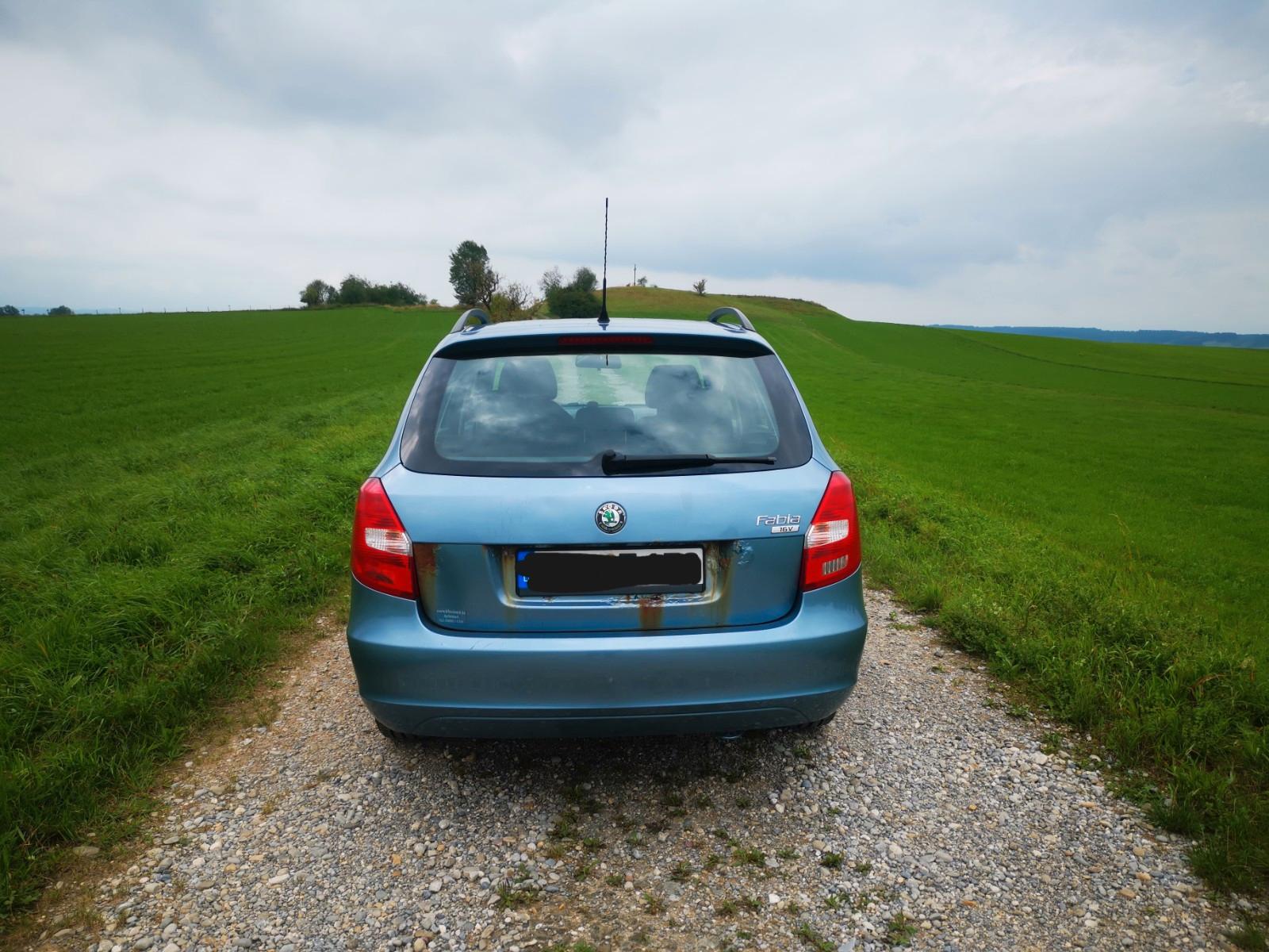 Skoda Fabia 2009 — rear view