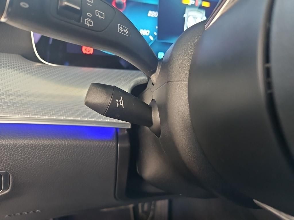 Fahrzeugabbildung Mercedes-Benz E 220 d T Avantg. Pano Standhzg. 360° Burmester