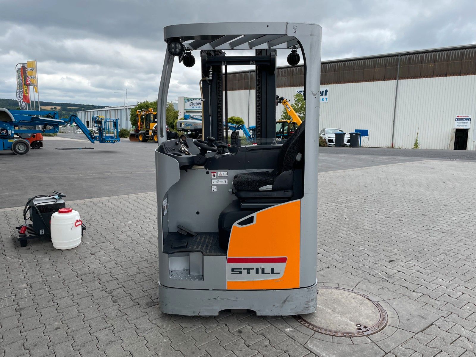 Fahrzeugabbildung Still FM-X 14 / Schubmaststapler / 451h / HH: 5.65m