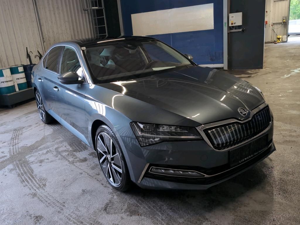 Skoda Superb Lim. Style iV *PANO*VIRTUAL COCKPIT*