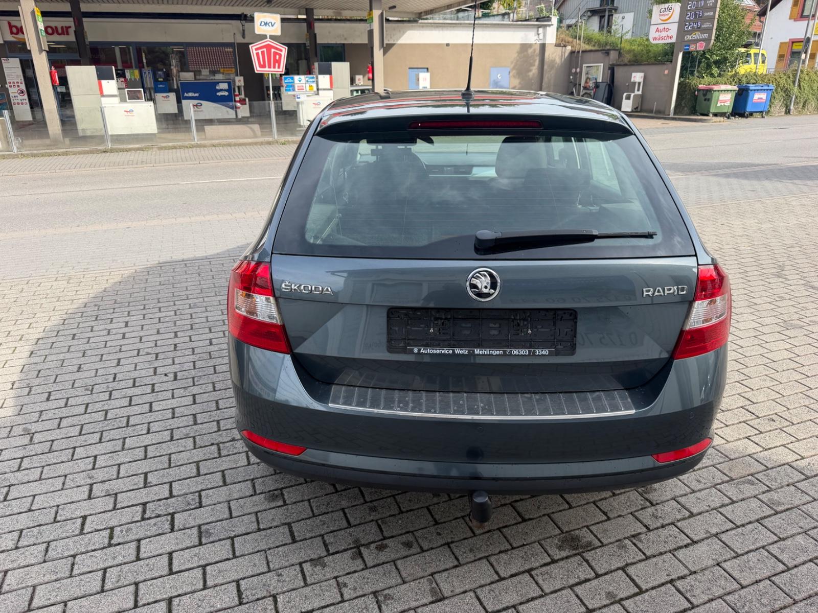 Skoda Rapid 2015 — engine 1.422 cm³, 90 HP (66kW)