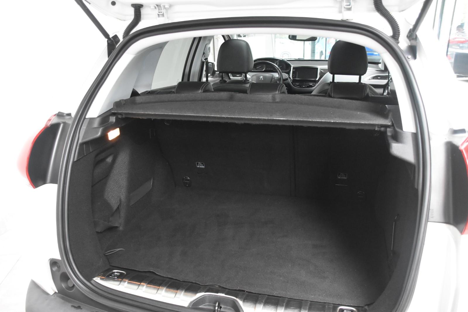 Peugeot 2008 Allure Leder Panorama Navi Android 2.Hd