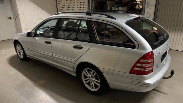 Mercedes-Benz Mercedes Benz w203 CDI 220