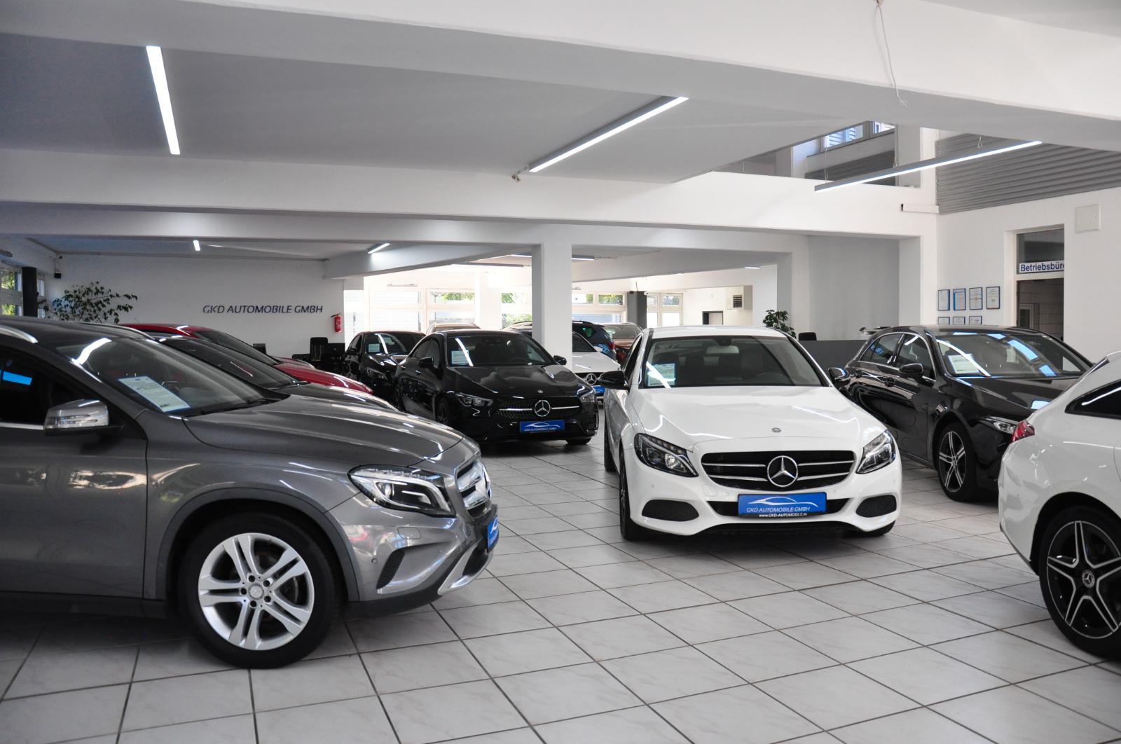 showroom-image-top