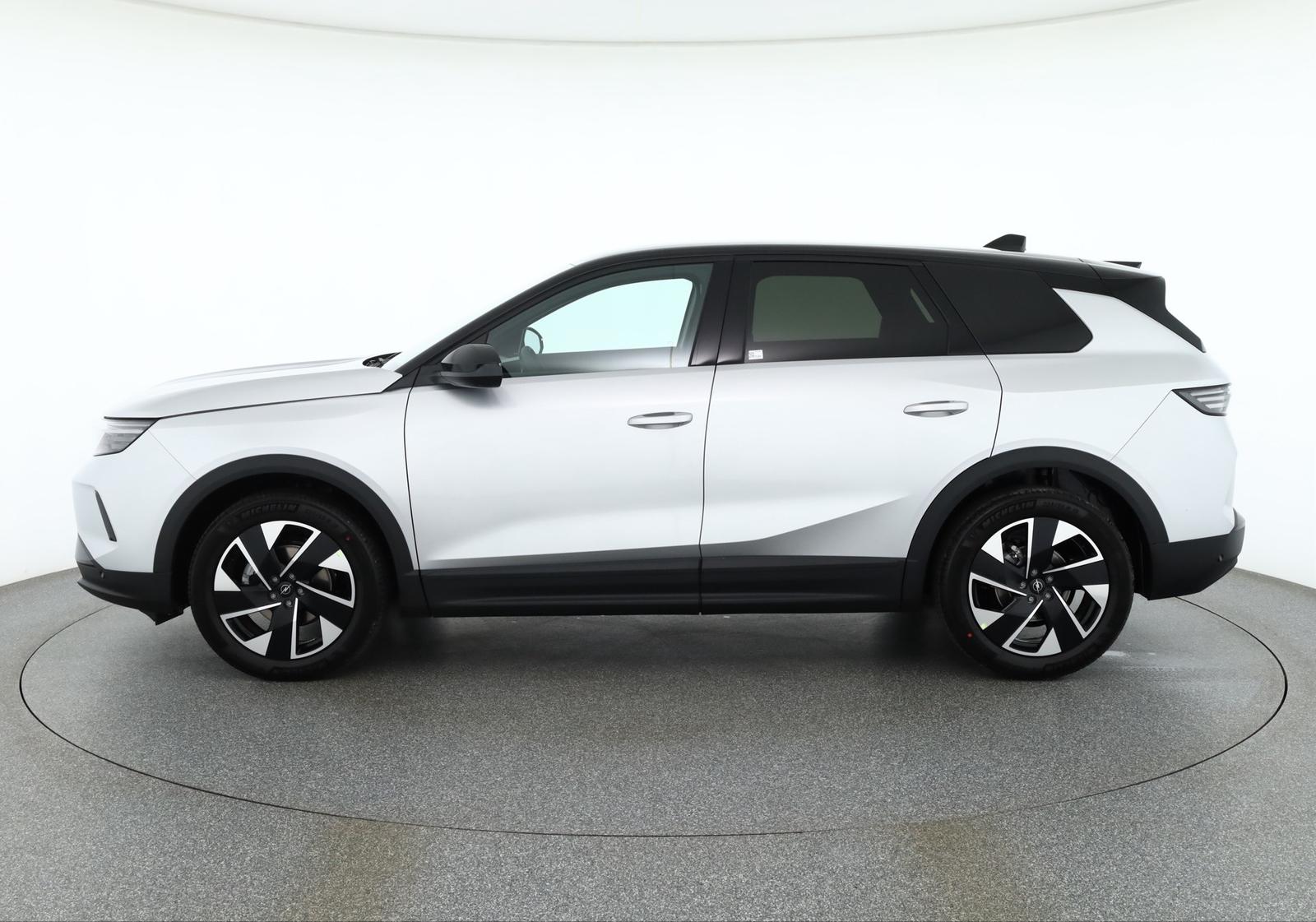 Opel Grandland Ultimate 1.2DI Turbo Hybrid Aut. Matri
