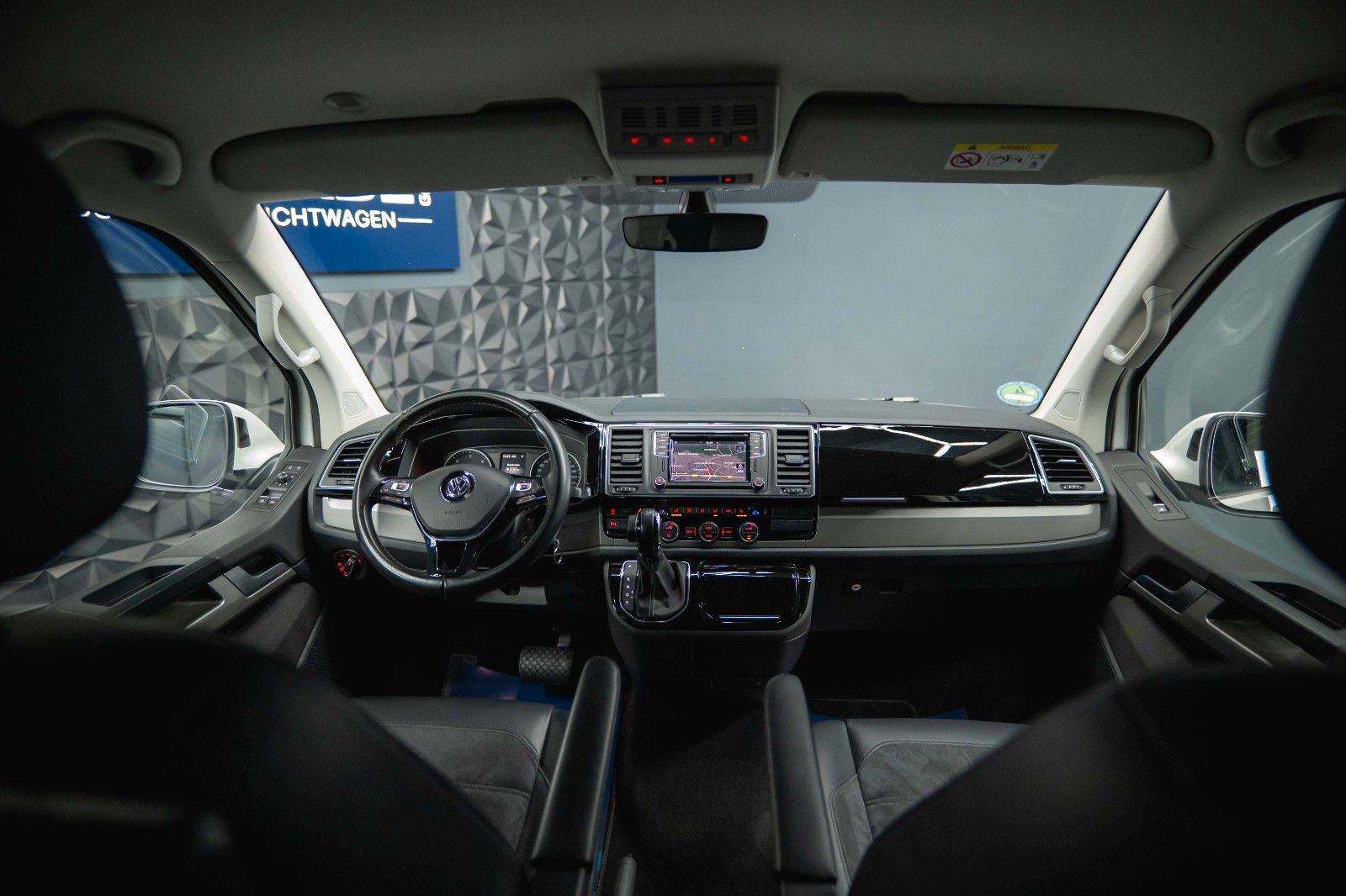 Fahrzeugabbildung Volkswagen T6 Multivan Generation Six *LED*Memory*ACC*