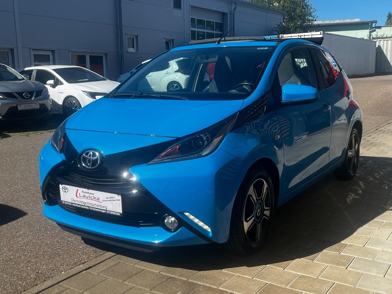 Toyota Aygo 1,0-l-VVT-i x-wave | Faltdach | Kamera