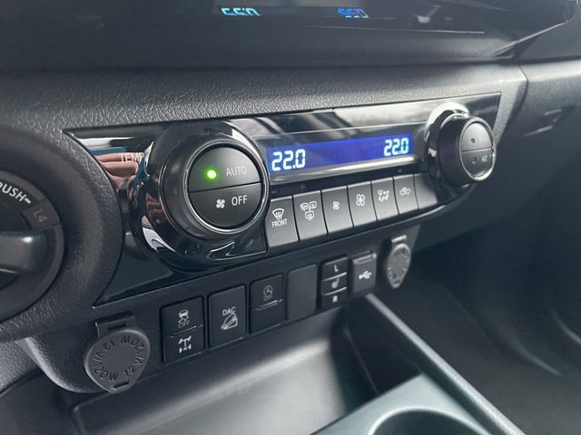 Toyota Hilux 2.4D 4x4 Double Cab Comfort *FACELIFT*ACC*