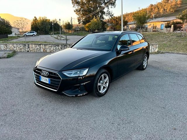 Audi A4 Avant 35 TDI/163 CV S tronic Business Ad