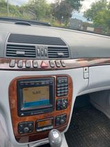 Mercedes-Benz Mercedes W220 - Mercedes-Benz 220 mit Benzin-Antrieb: Automatik