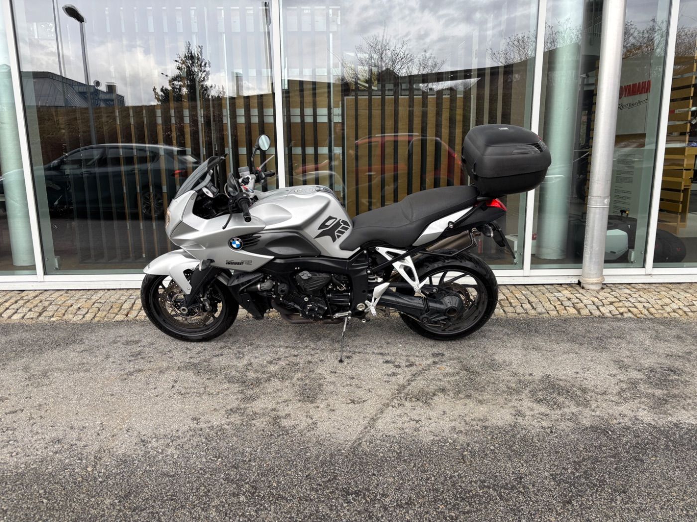Fahrzeugabbildung BMW K 1200 R Sport