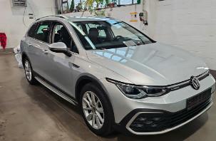 Volkswagen Golf 8 Variant Alltrack 4M LED*STANDHZG*AHK*VIRT
