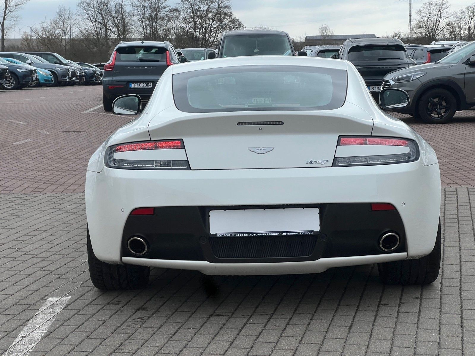 Fahrzeugabbildung Aston Martin V8 Vantage Coupe*RFK nur 18TKM*wie NEU