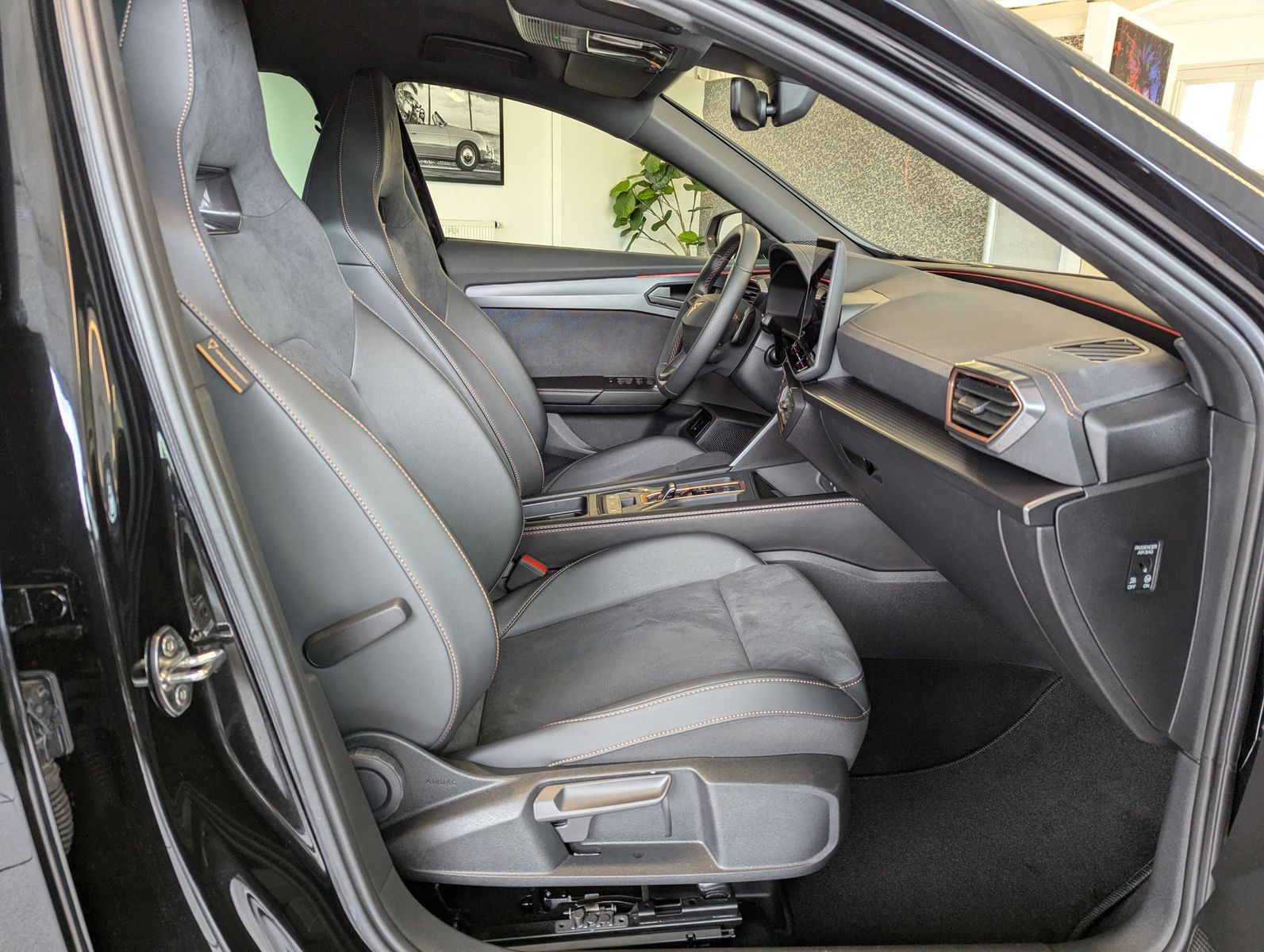 CUPRA Formentor 1.5 eTSI Dynamic / Edge-Paket ACC 18" - Image 17
