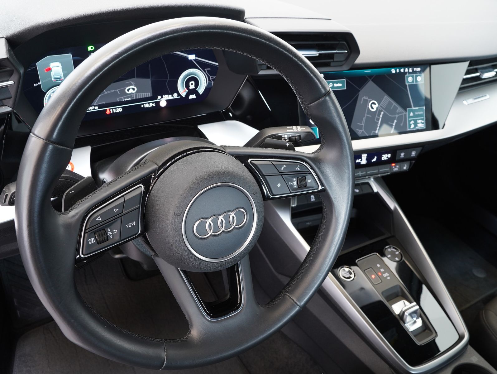 Fahrzeugabbildung Audi A3 Sportback 30 TDI S line LED/MMI/VIRTUAL/CAM