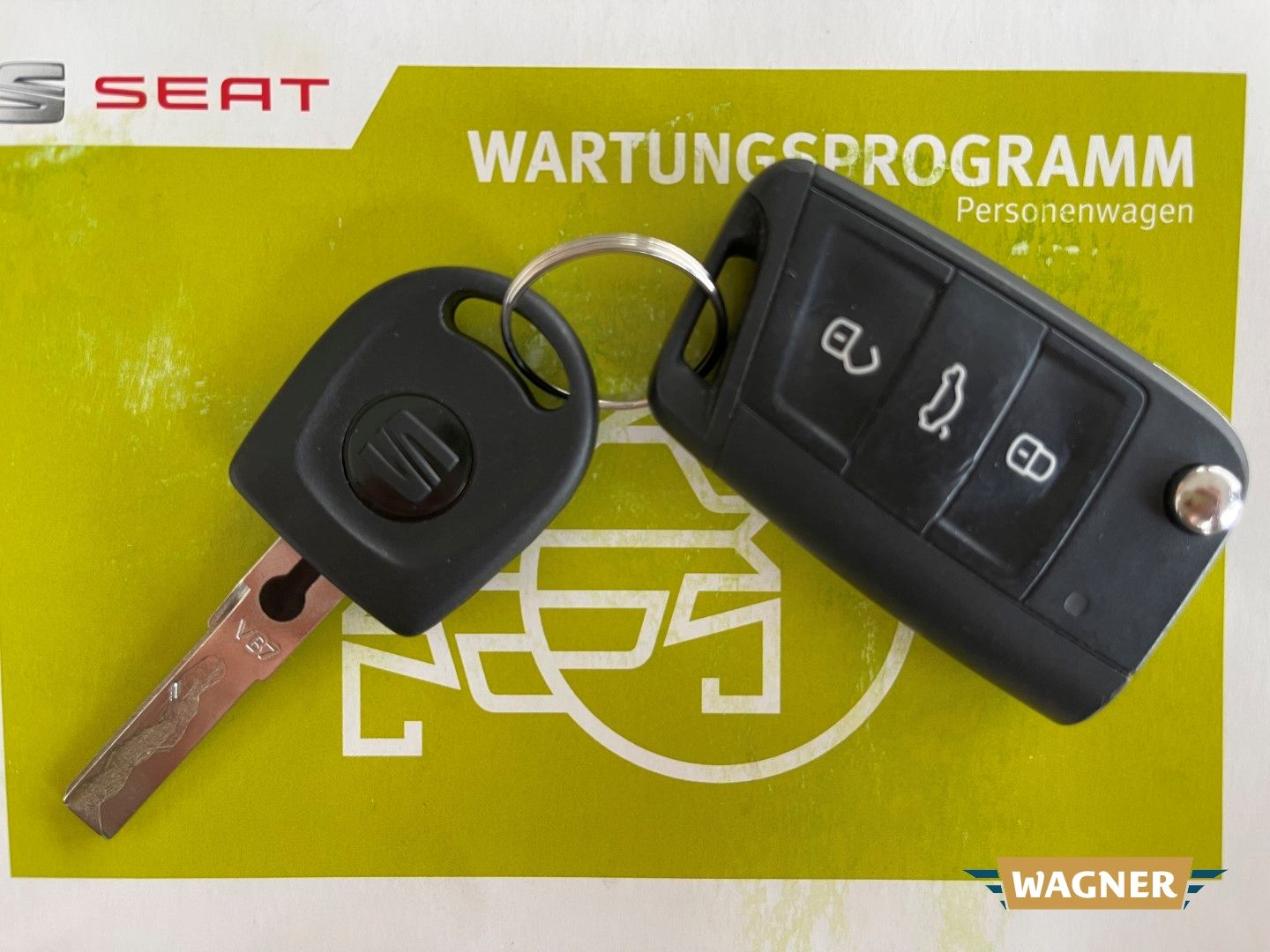 Fahrzeugabbildung SEAT Ibiza Connect Klimaautomatik Sitzheizung