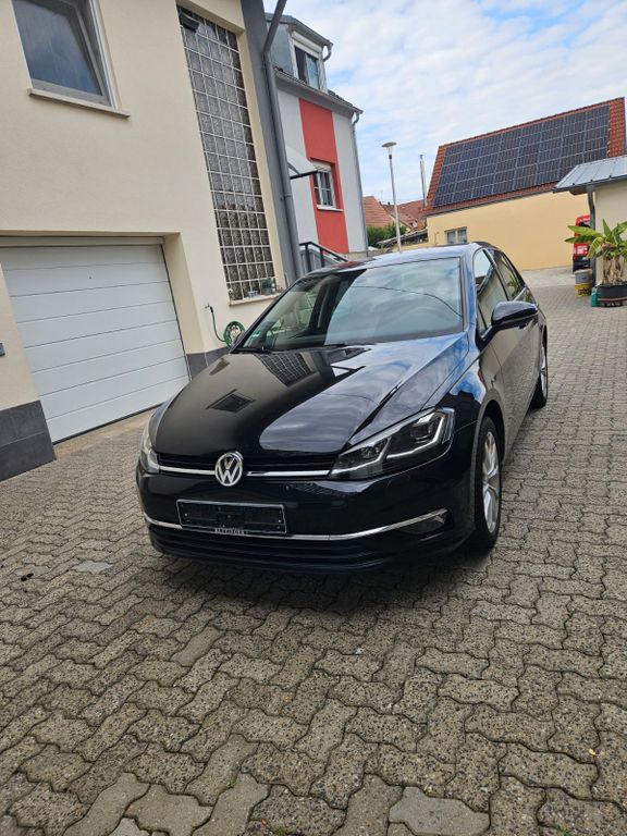 Image of Volkswagen Golf