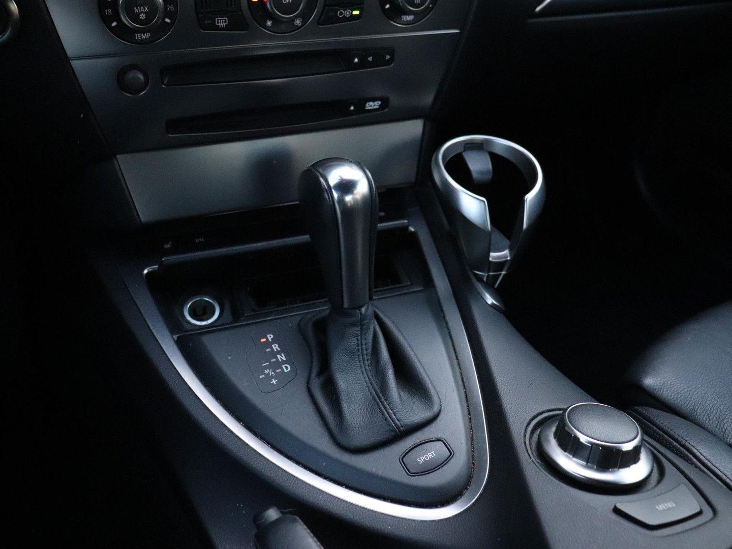 BMW 650i 4.8 V8 367 ch • BVA • Cuir • Toit Panoramique