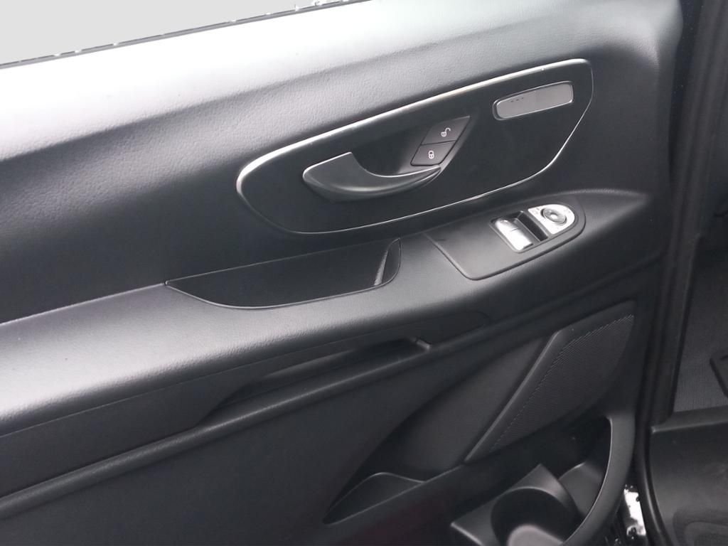 Fahrzeugabbildung Mercedes-Benz Vito 119 CDI Mixto 4M lang AHK*Navi*Standh.*360