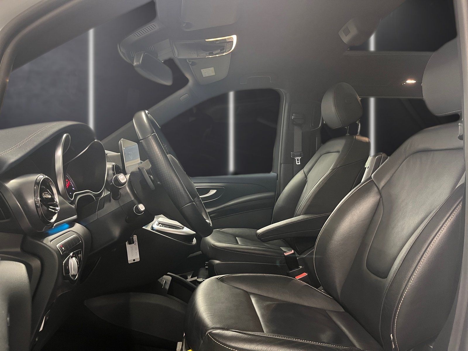 Fahrzeugabbildung Mercedes-Benz EQV 300 AVANTGARDE Lang*Totwink*Kamera*el.Heck*