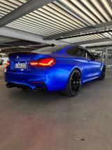 BMW M4 Coupé Foliert/DKG/US - BMW M4 Benzin Gebrauchtwagen