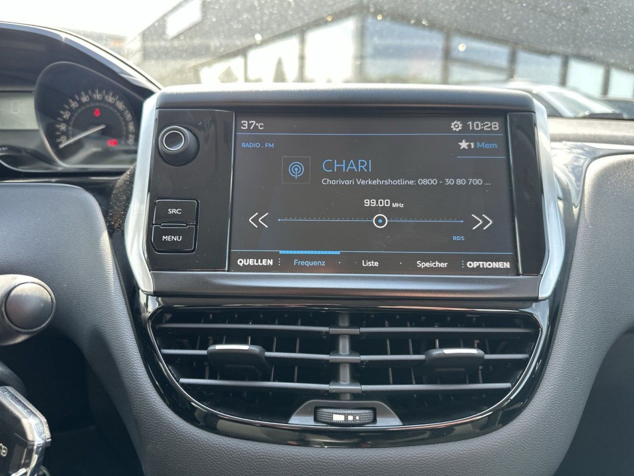 Fahrzeugabbildung Peugeot 208 PureTech 82 1.2*2Hnd-PDC-E6* - mit KI generiert/bearbeitet