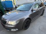 Skoda Superb 2,0 TDI  Combi Elegance - gebrauchte Skoda Superb aus dem Jahr 2010