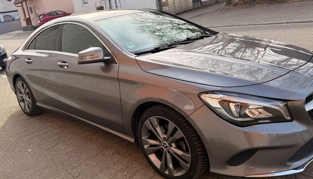 Image of Mercedes-Benz CLA 180