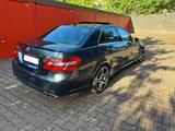 Mercedes-Benz E 63 AMG AMG - gebrauchte Mercedes-Benz E 63 AMG aus dem Jahr 2010